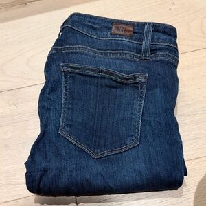 Paige size 28 dark skinny jeans